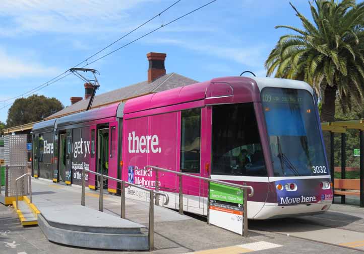 Yarra Trams C Class 3032 Bank of Melbourne